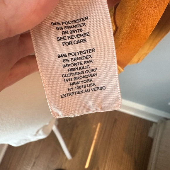 Philosophy Faux leather mustard blazer - Picture 5 of 5